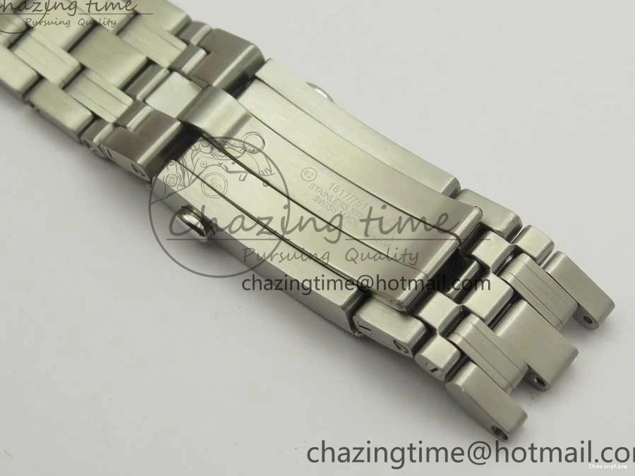 0206 Seamaster 300M Chronometer SS “007” Limited Edition OMF 1:1 Best Edition on SS Bracelet A2824 (Black Balance Wheel) V Seasonal 7952